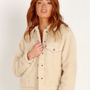 Levi’s Cream Cloud All Over Sherpa Trucker Jacket
